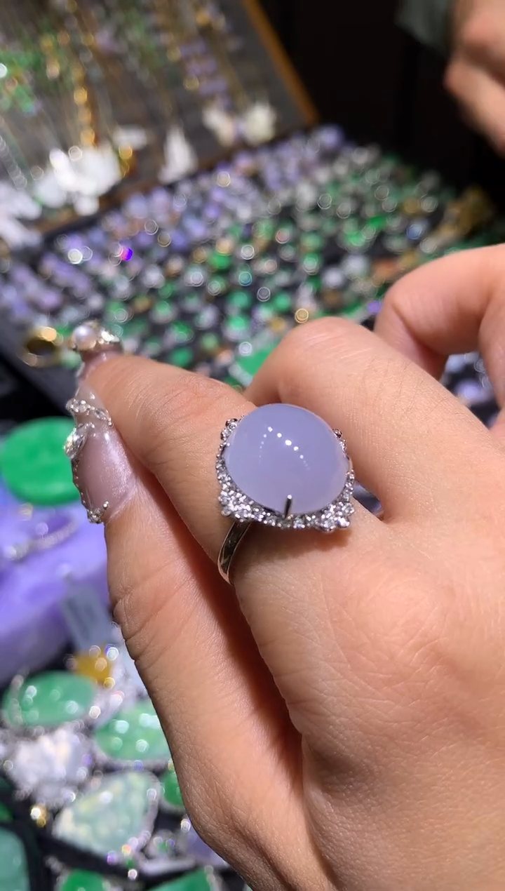 【闪购商品】翡翠吊坠(不含链)18K金镶嵌戒指