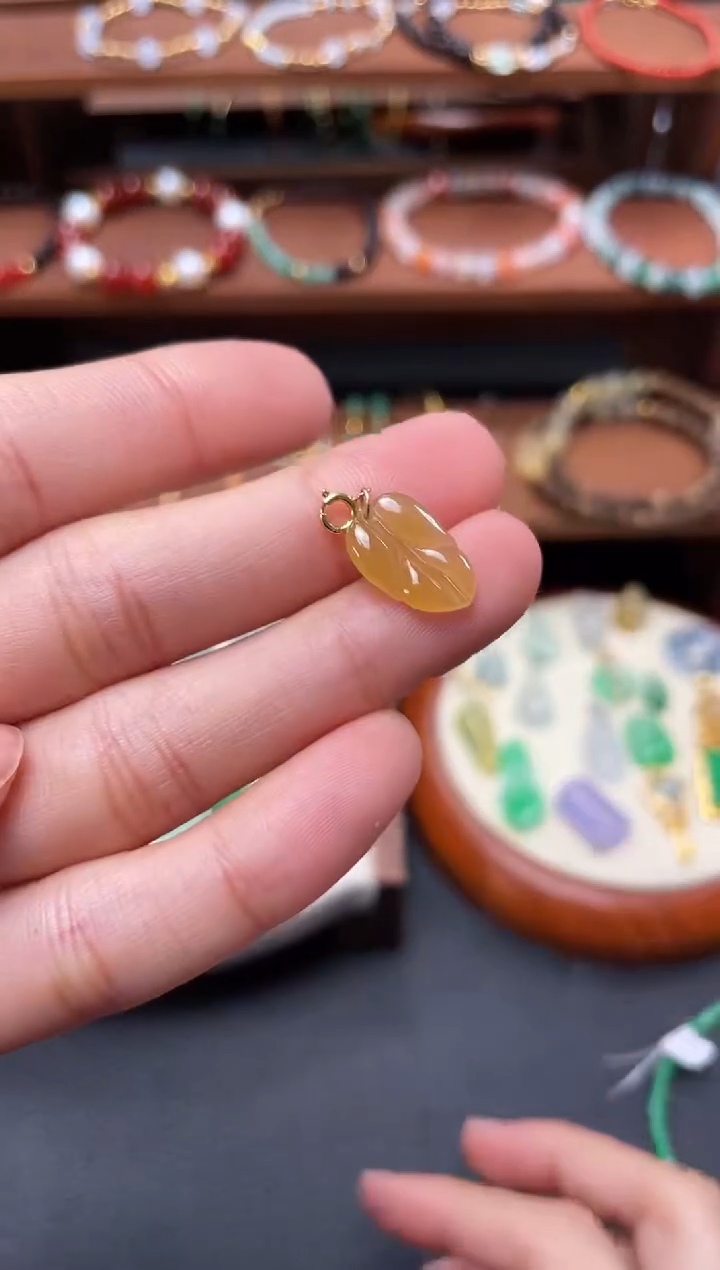 【闪购商品】翡翠吊坠(不含链)18K金镶嵌一个  JK506