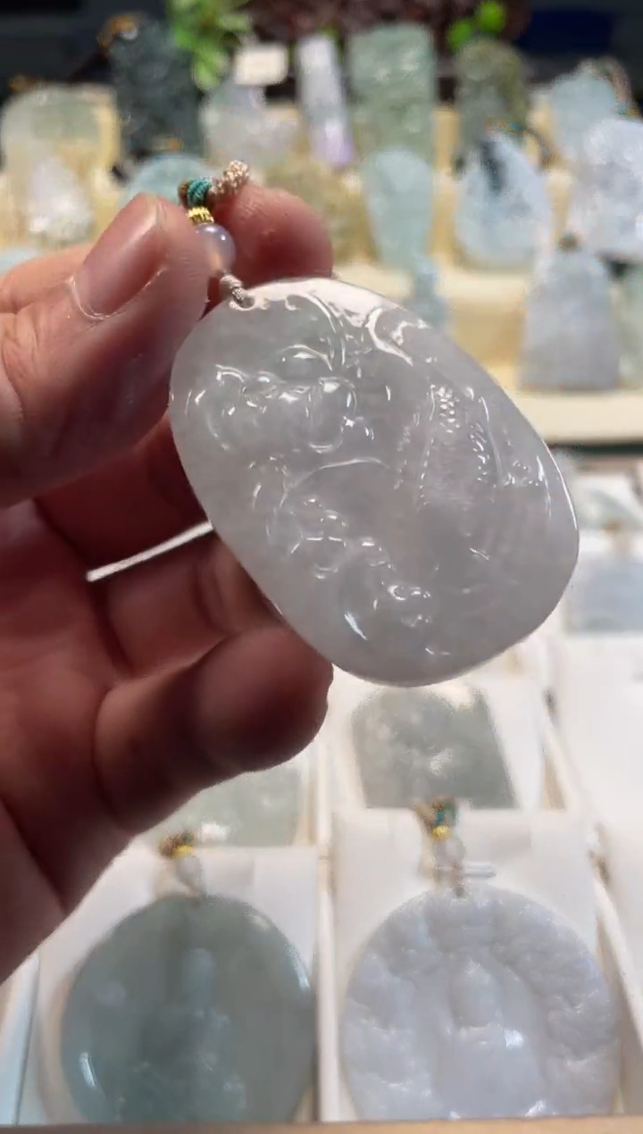 颈饰未镶嵌翡翠12/08/128