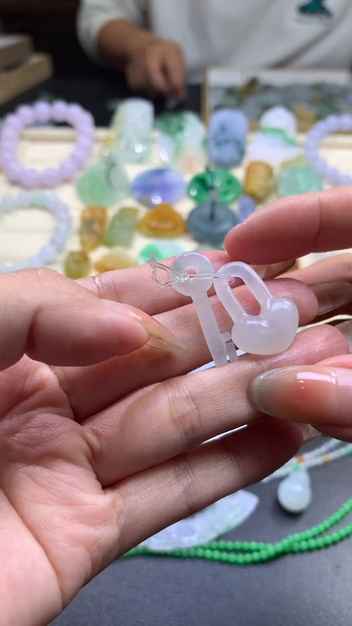 【闪购商品】定制翡翠未镶嵌翡翠