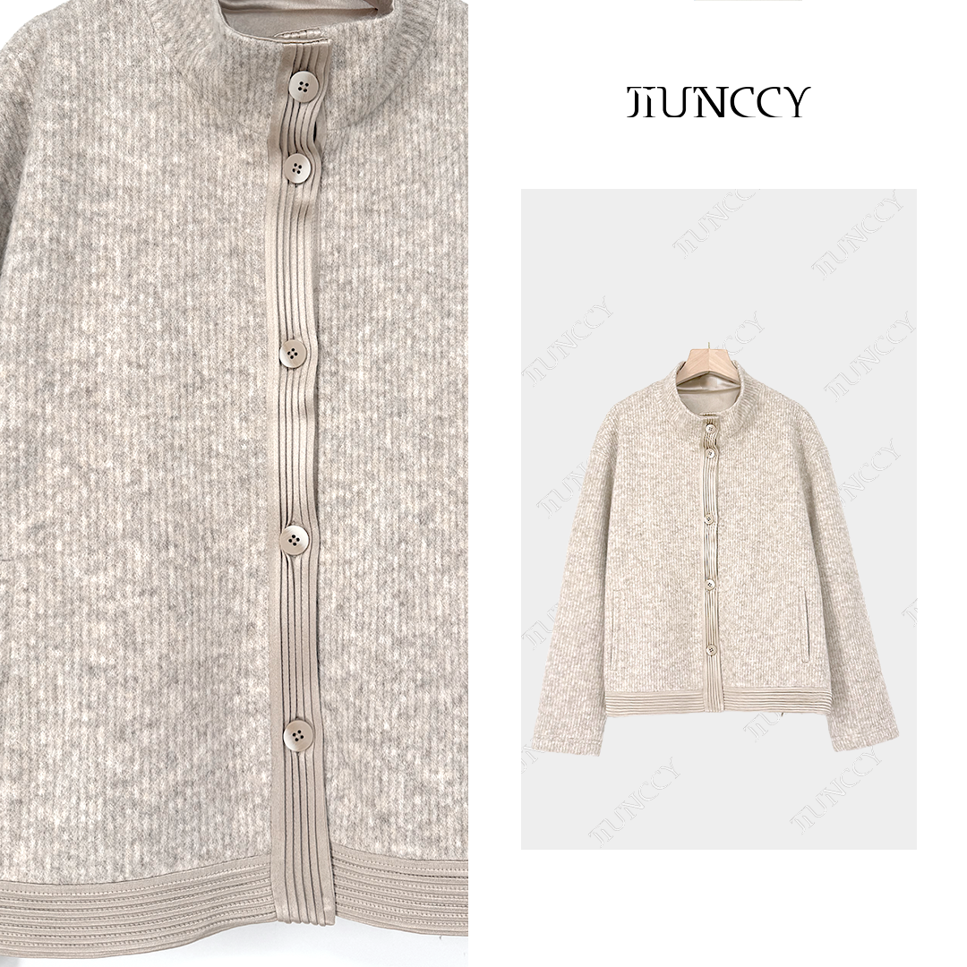 JIUNCCY【流川】羊毛花纱混纺拼醋酸门襟风琴褶立翻领外套 52YWT038