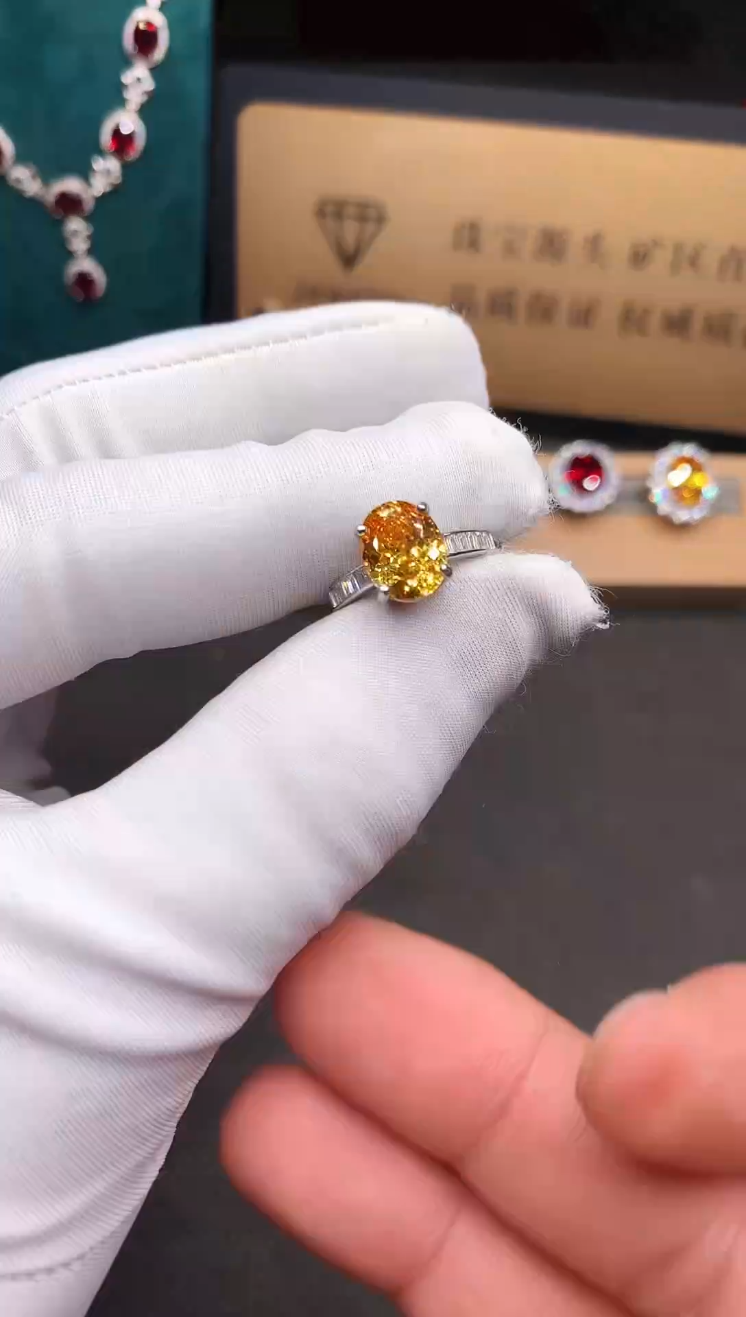 银S925镶嵌戒指石榴石......