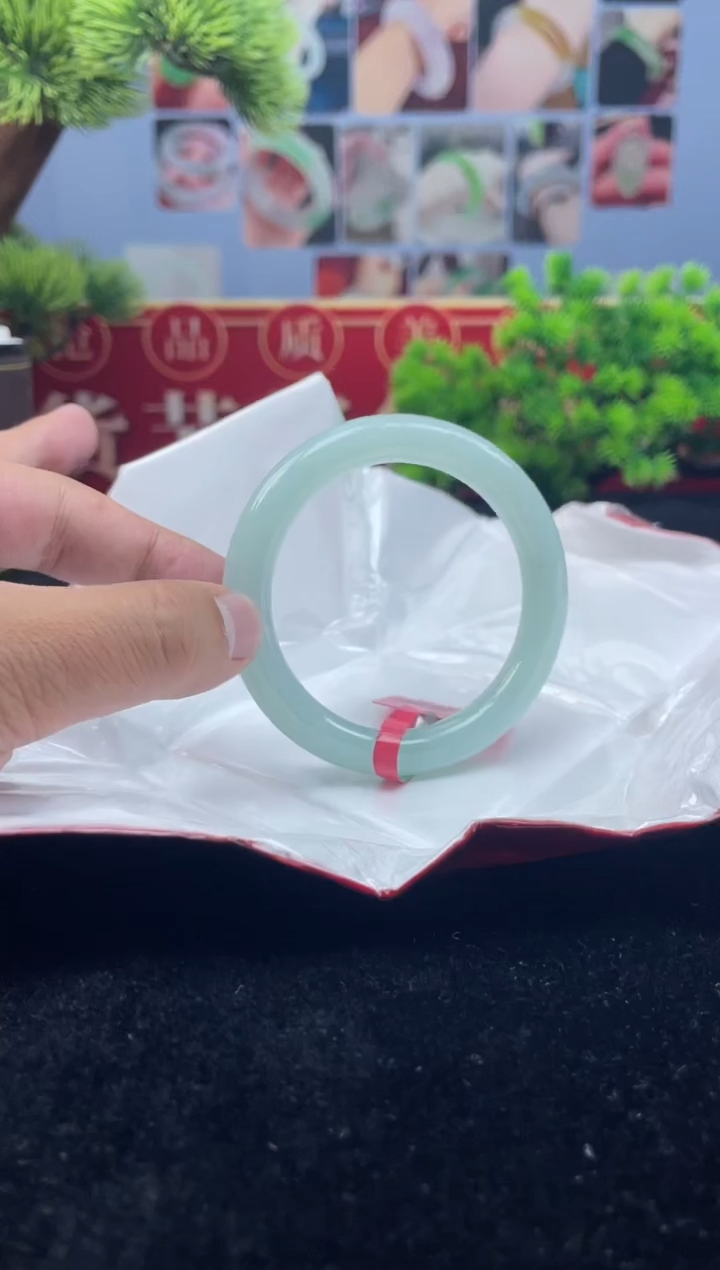 翡翠未镶嵌手镯手镯4