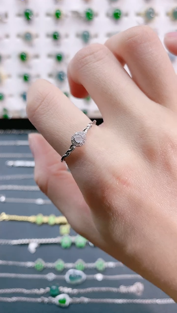 【闪购商品】翡翠戒指银S925镶嵌天然翡翠