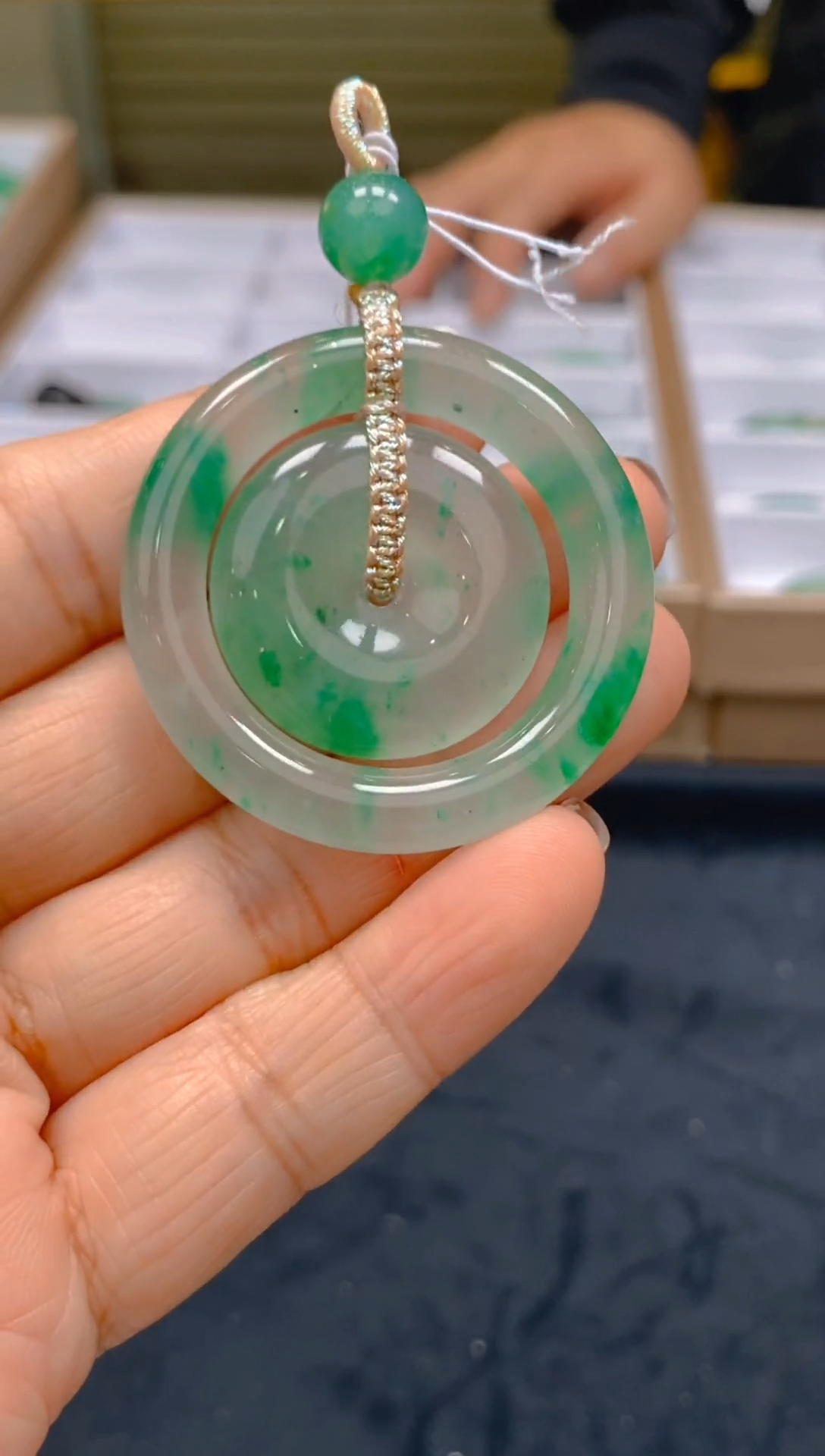 【闪购商品】石英质玉颈饰未镶嵌冰美人非洲翠，假一罚四051