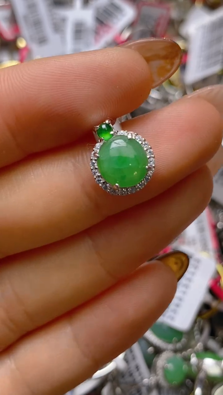 银S925镶嵌戒指翡翠百内无证书