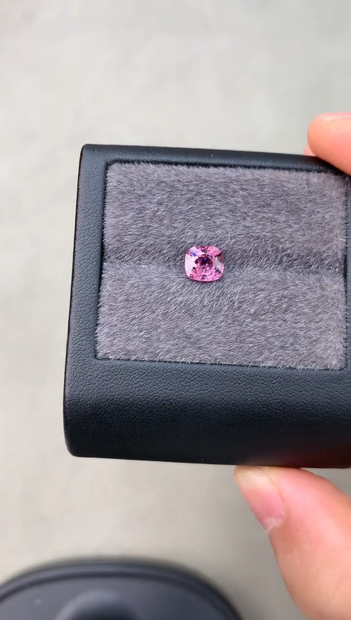 【闪购商品】定制尖晶石裸石未镶嵌1.90ct 枕型 丁香色调