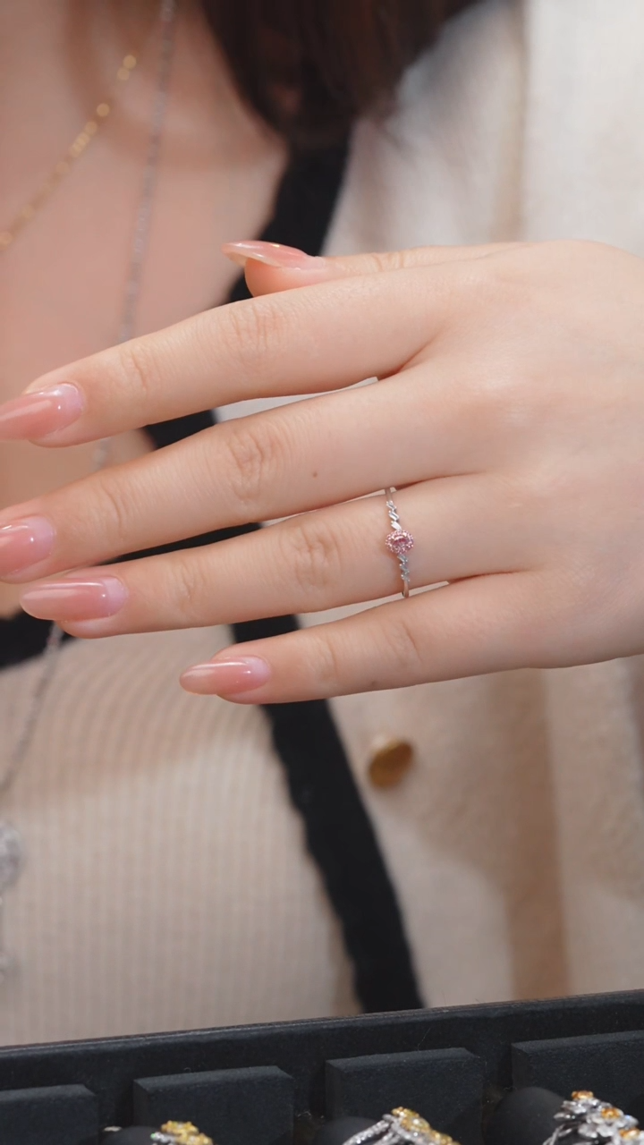 【闪购商品】钻石戒指18K金镶嵌（0.06ct）@@