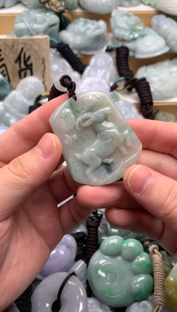 吊坠(不含链)未镶嵌翡翠1