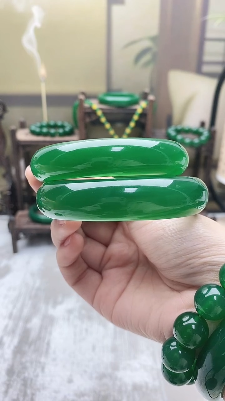 手镯玛瑙/玉髓未镶嵌用****6111