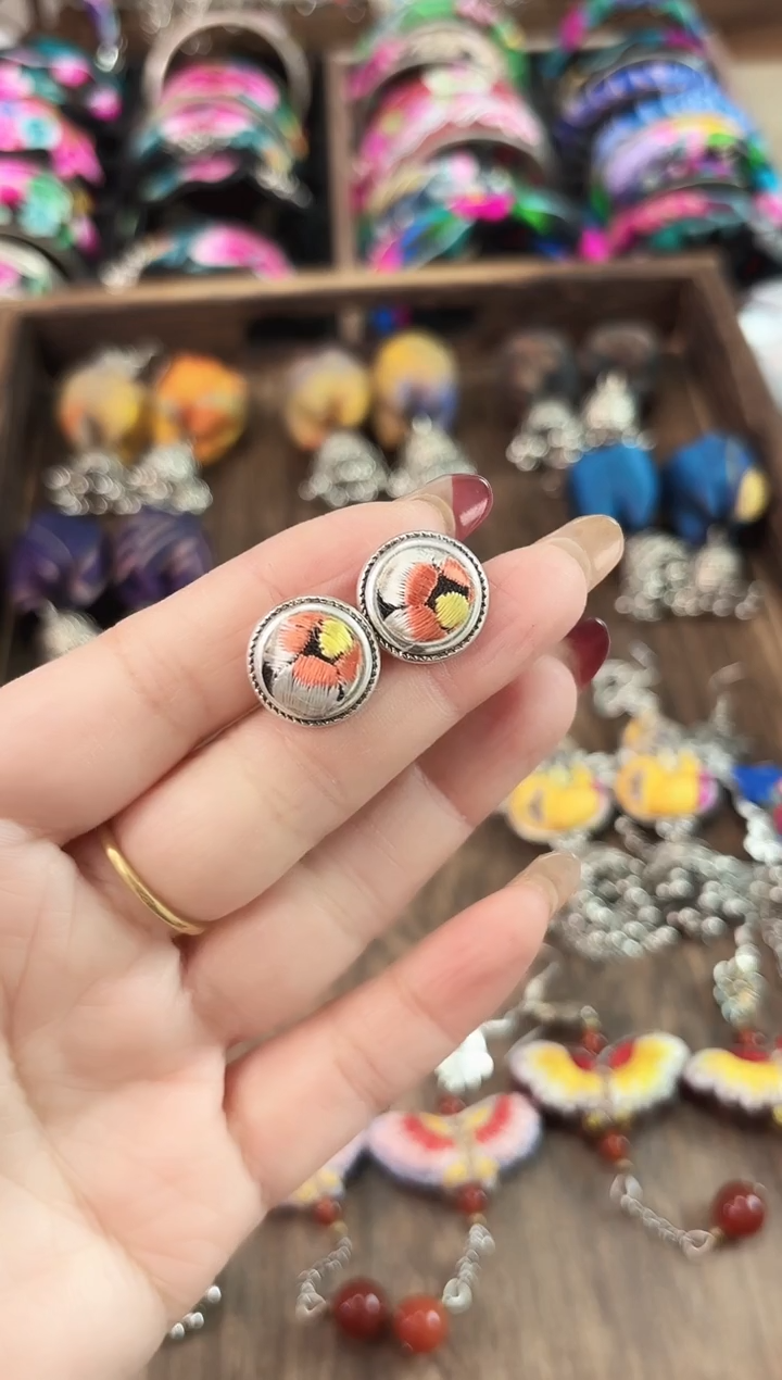 织绣艺枝独绣手工饰品102