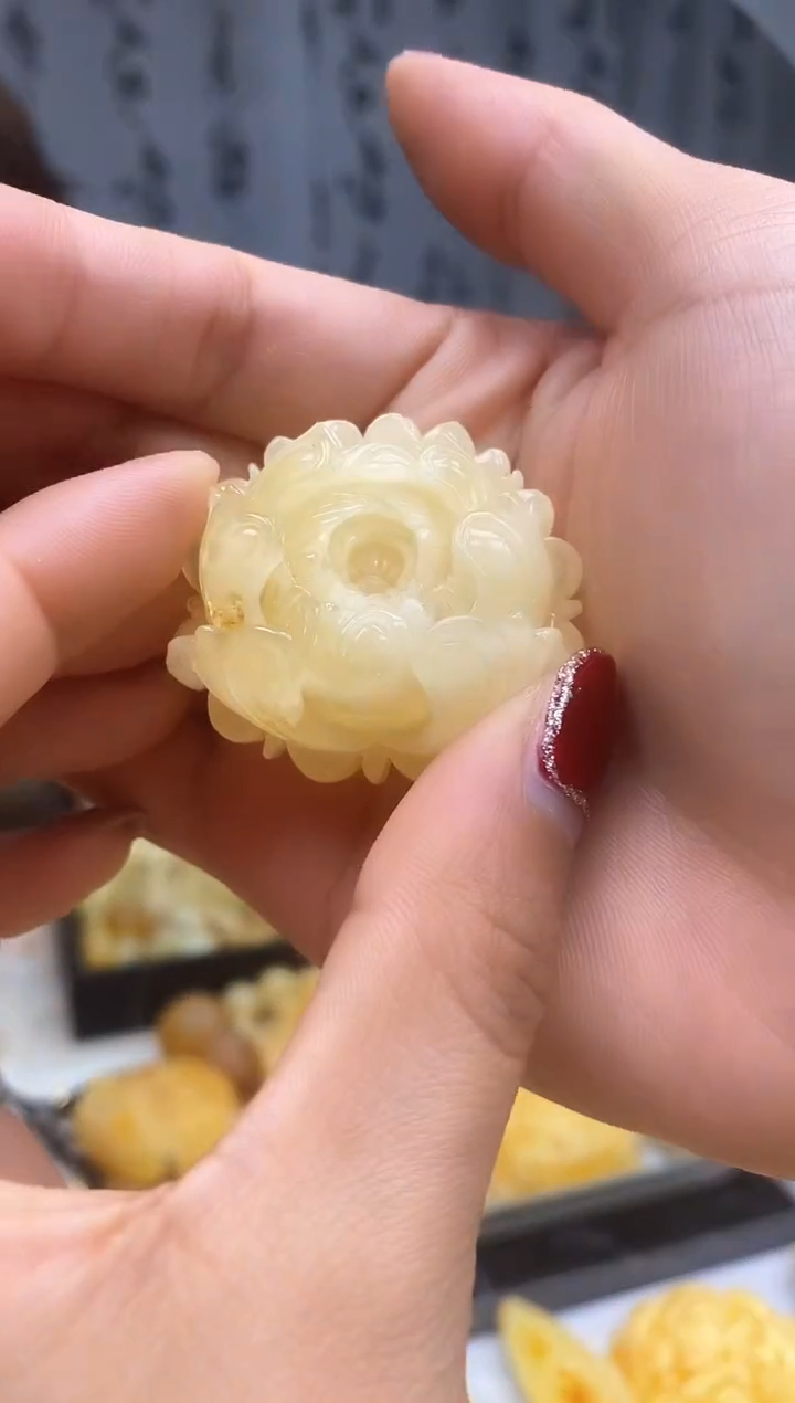 【闪购商品】琥珀裸石未镶嵌挂坠10.2