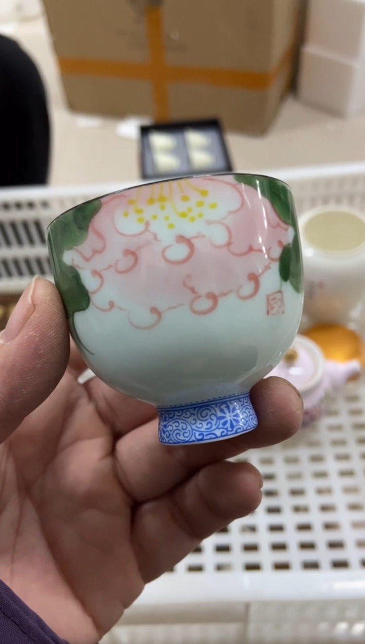 无运费险有瑕疵的摄影的产品有使用过的痕迹有点脏介意勿拍