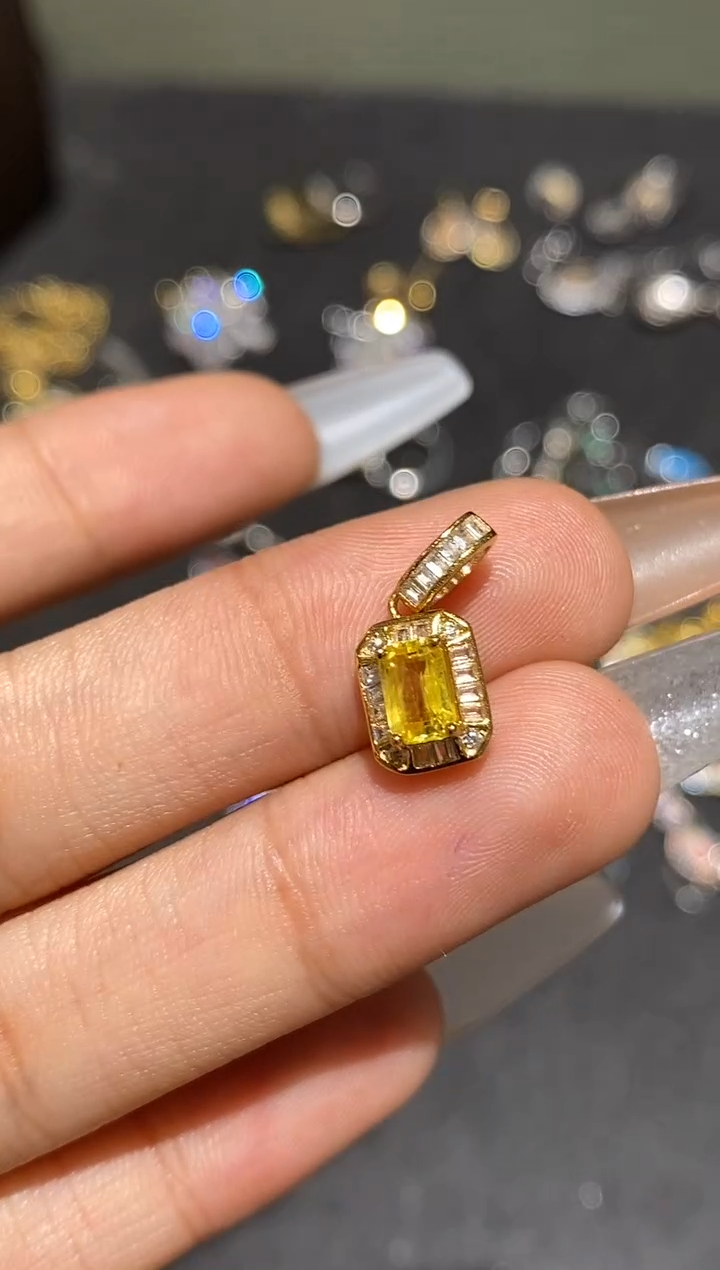 颈饰蓝宝石银S925镶嵌吊坠