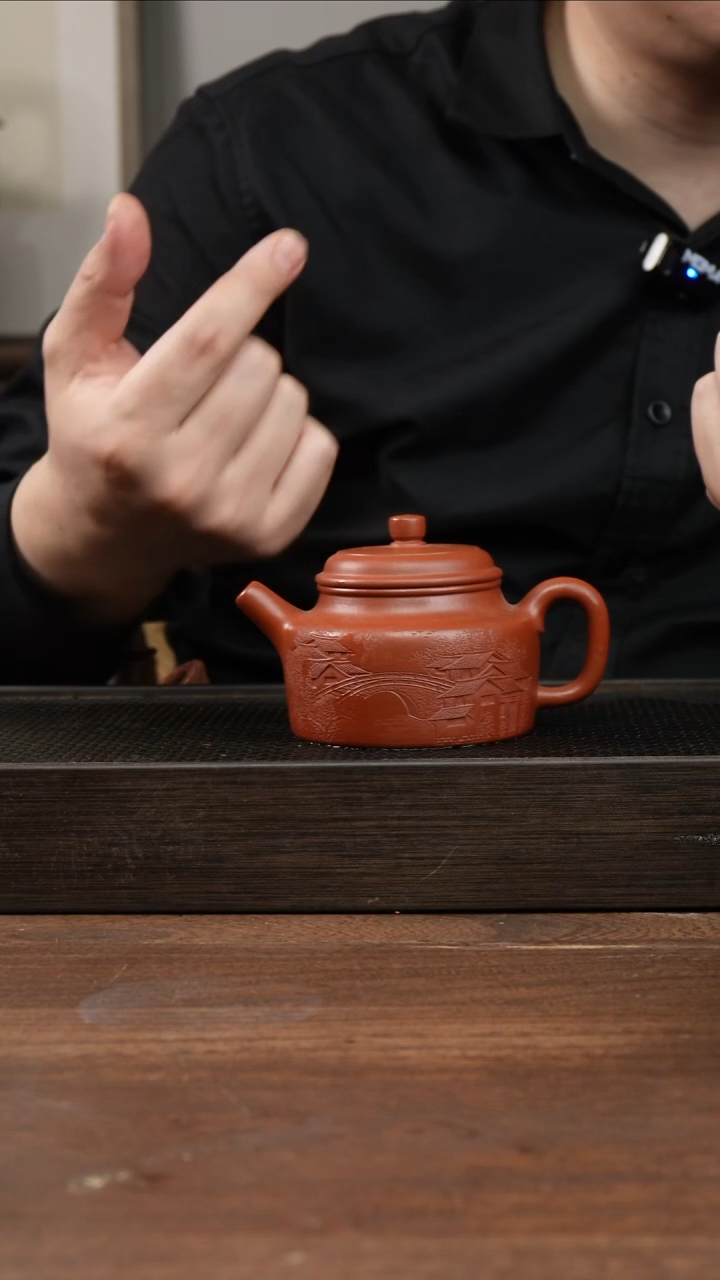 茶杯紫砂全手朱泥德钟   浮雕刻绘     220CC 