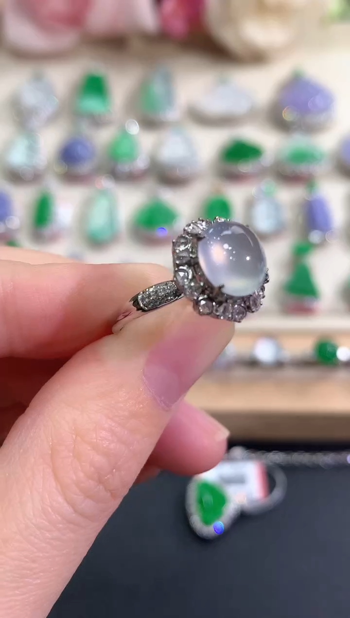 18K金镶嵌戒指翡翠冬日珠宝W67