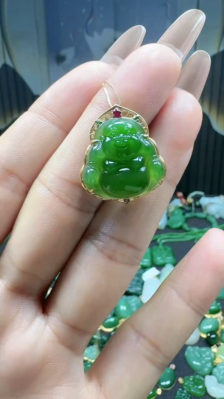 【闪购商品】和田玉挂件18K金镶嵌1