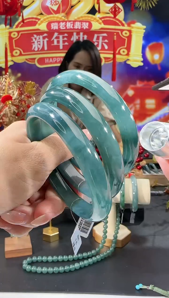 【闪购商品】定制翡翠手镯正圈未镶嵌圈口可选多样性发一