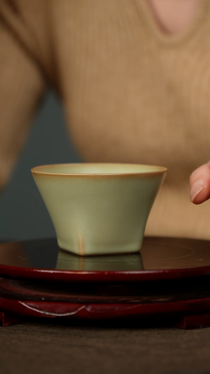 全品 粉青 天圆地方 带底款