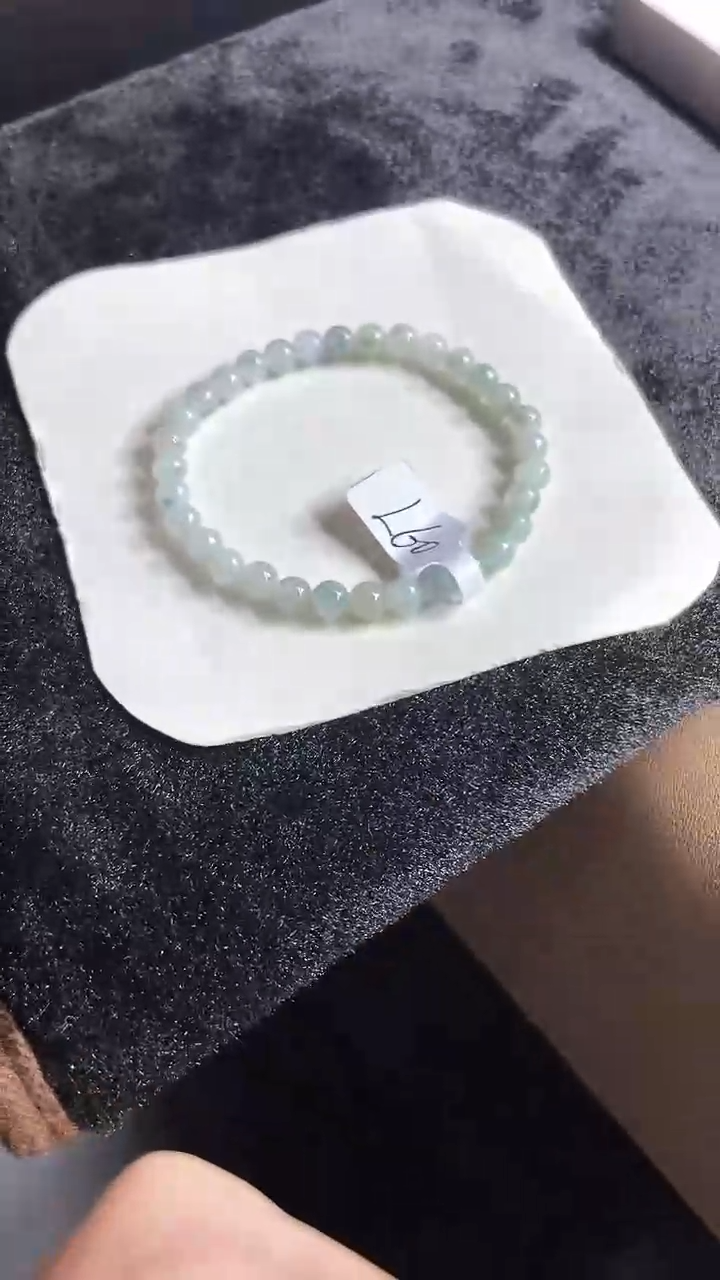 【闪购商品】翡翠手串未镶嵌翡翠手串L60