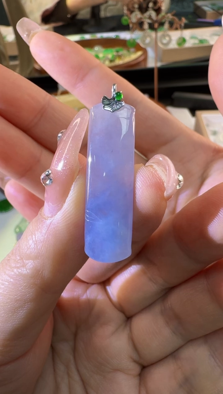 【闪购商品】翡翠颈饰18K金镶嵌缅甸A货翡翠吊坠