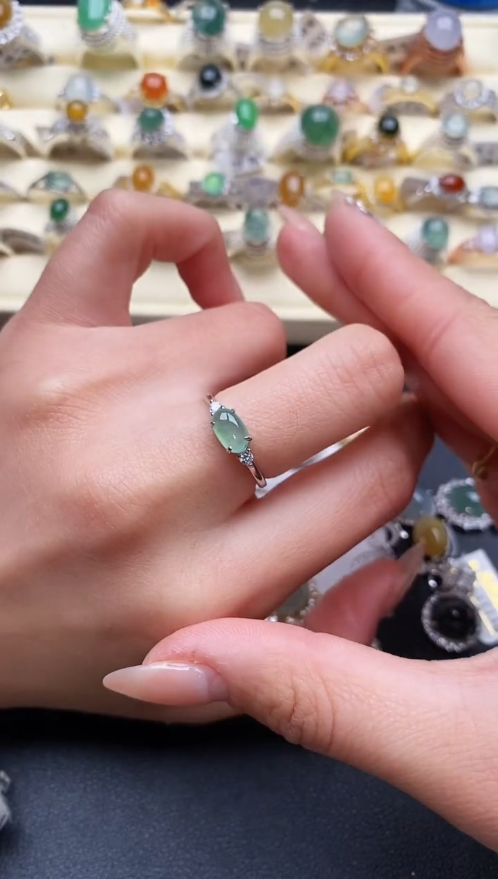【闪购商品】翡翠戒指银S925镶嵌5555555+3