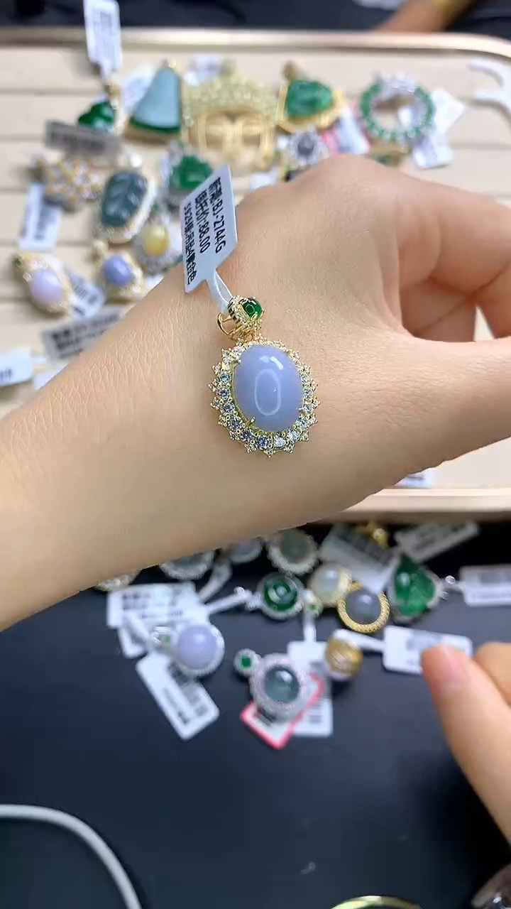 翡翠银S925镶嵌颈饰翡翠 银S925镶嵌 颈饰