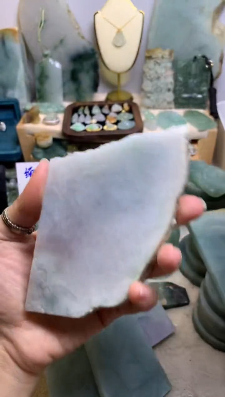 【闪购商品】翡翠挂件未镶嵌缅甸A货翡翠，没有运费险