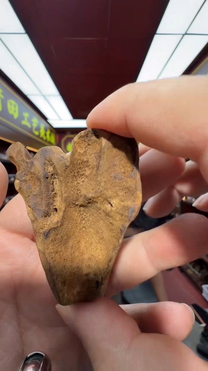 沉香吊坠多样性发一