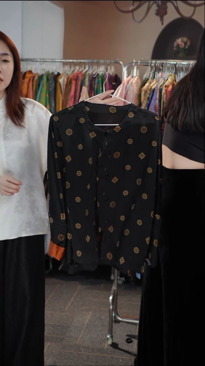 黑宝箱皮子开衫       