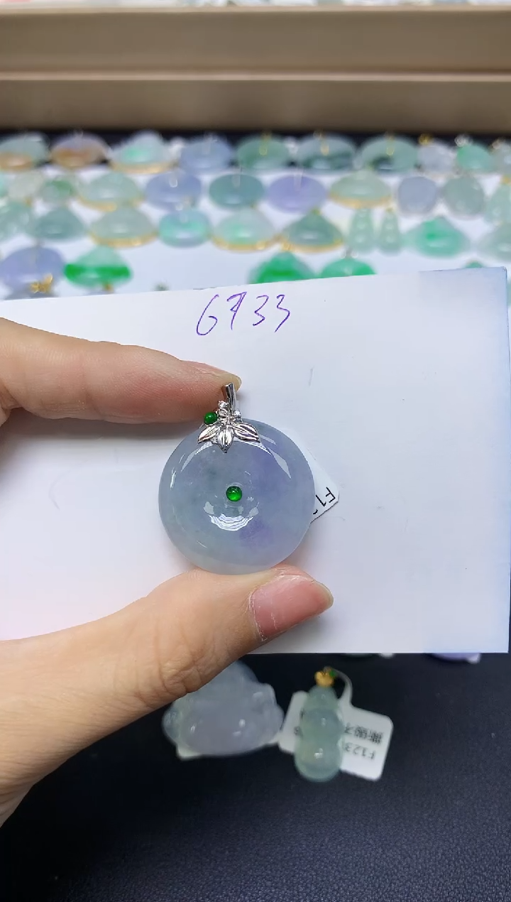 翡翠18K金镶嵌颈饰天然自然緬甸A貨翡翠