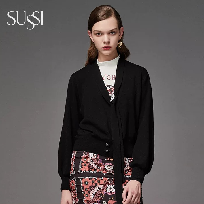 SUSSI/古色【黑天鹅】秋季新款黑色V型飘带设计师款毛衣