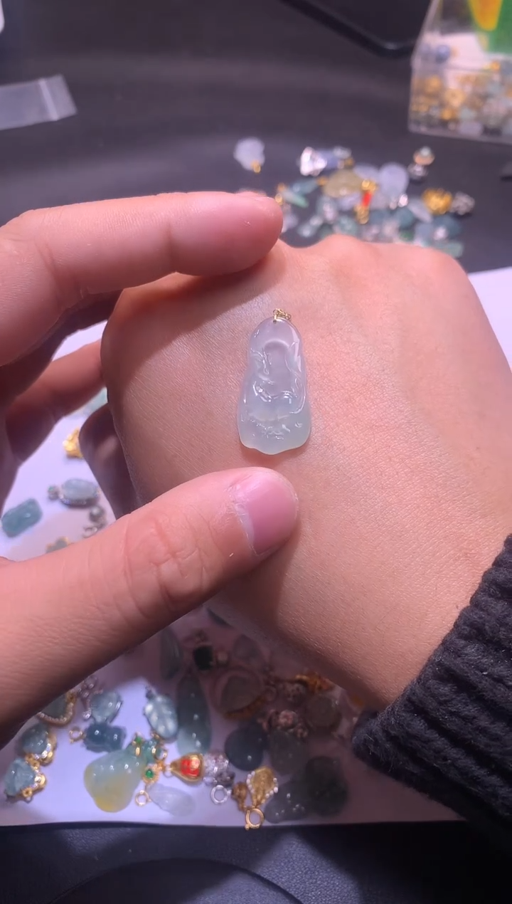 【闪购商品】翡翠吊坠(不含链)18K金镶嵌1