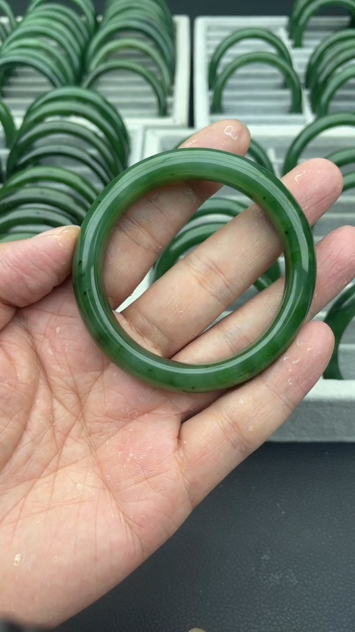 未镶嵌手镯和田玉（碧玉）42-54.6