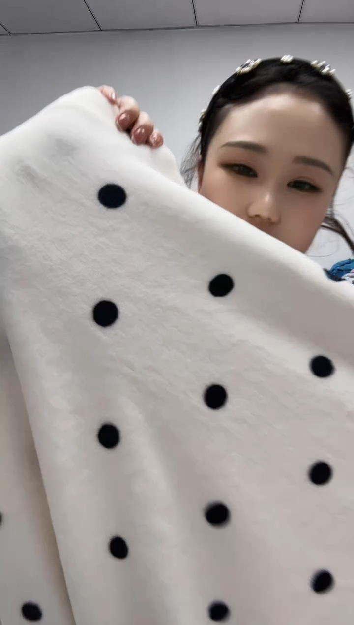 法兰绒3.5X1.8材质面料尺寸以主播介绍为准