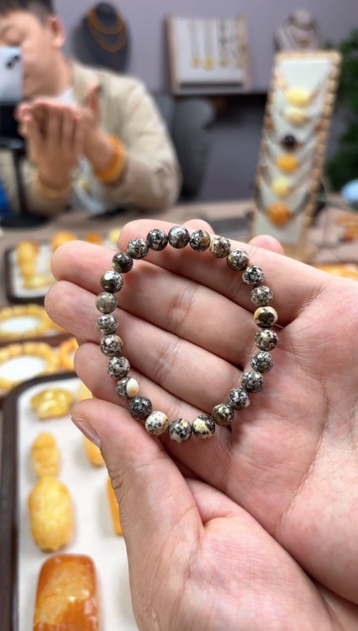 【闪购商品】蜜蜡裸石未镶嵌手串