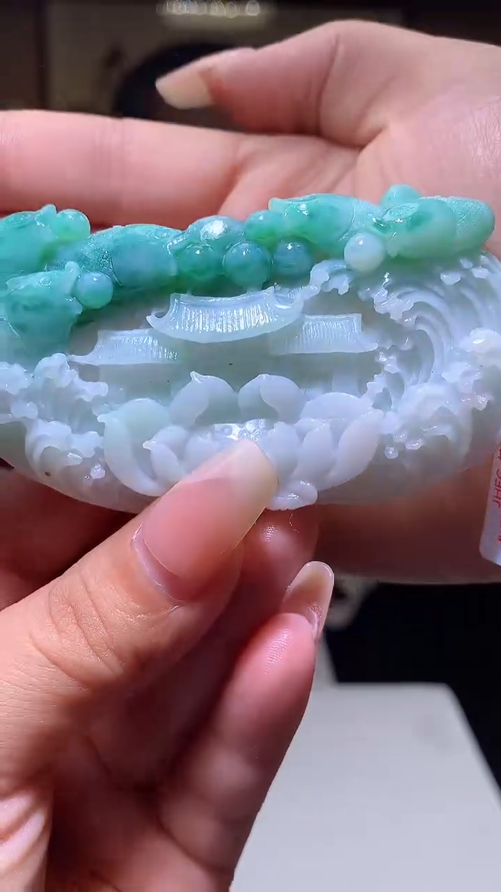 【闪购商品】定制翡翠未镶嵌1085xx-毛货挂件36赠底座