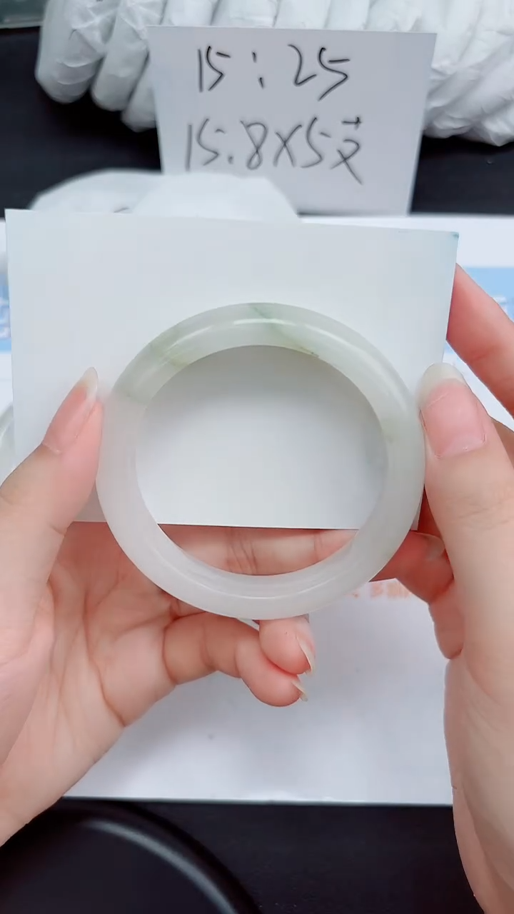 石英质玉手镯未镶嵌8-55.9