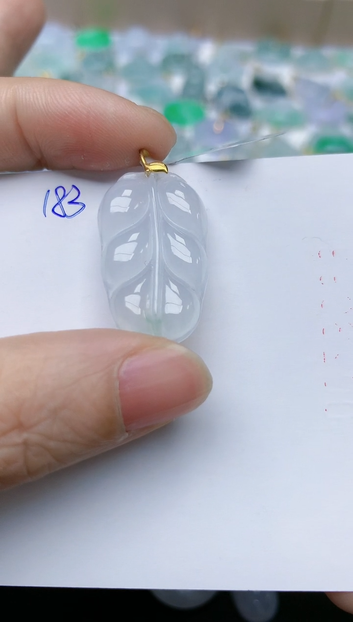 【闪购商品】翡翠颈饰18K金镶嵌183天然翡翠A货    