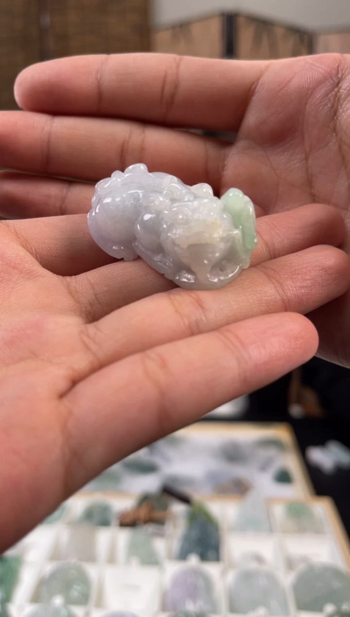 【闪购商品】翡翠颈饰未镶嵌翡翠吊坠YP-079