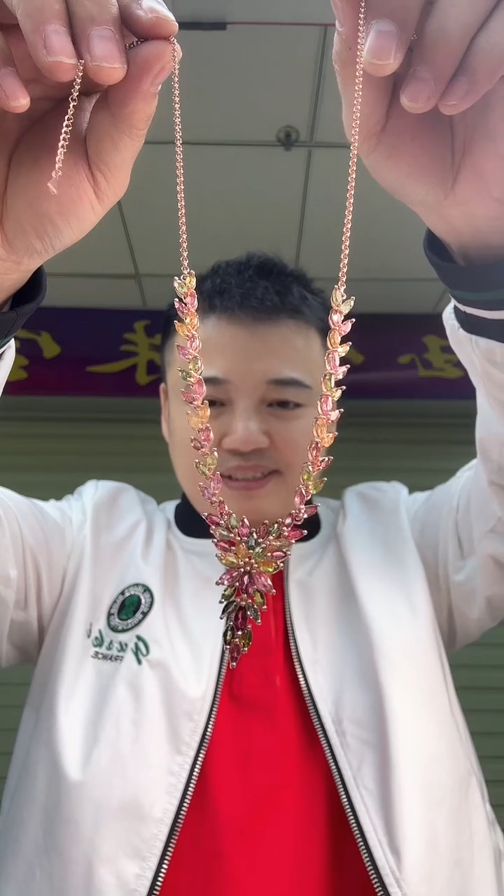 【闪购商品】银S925镶嵌颈饰碧玺一条