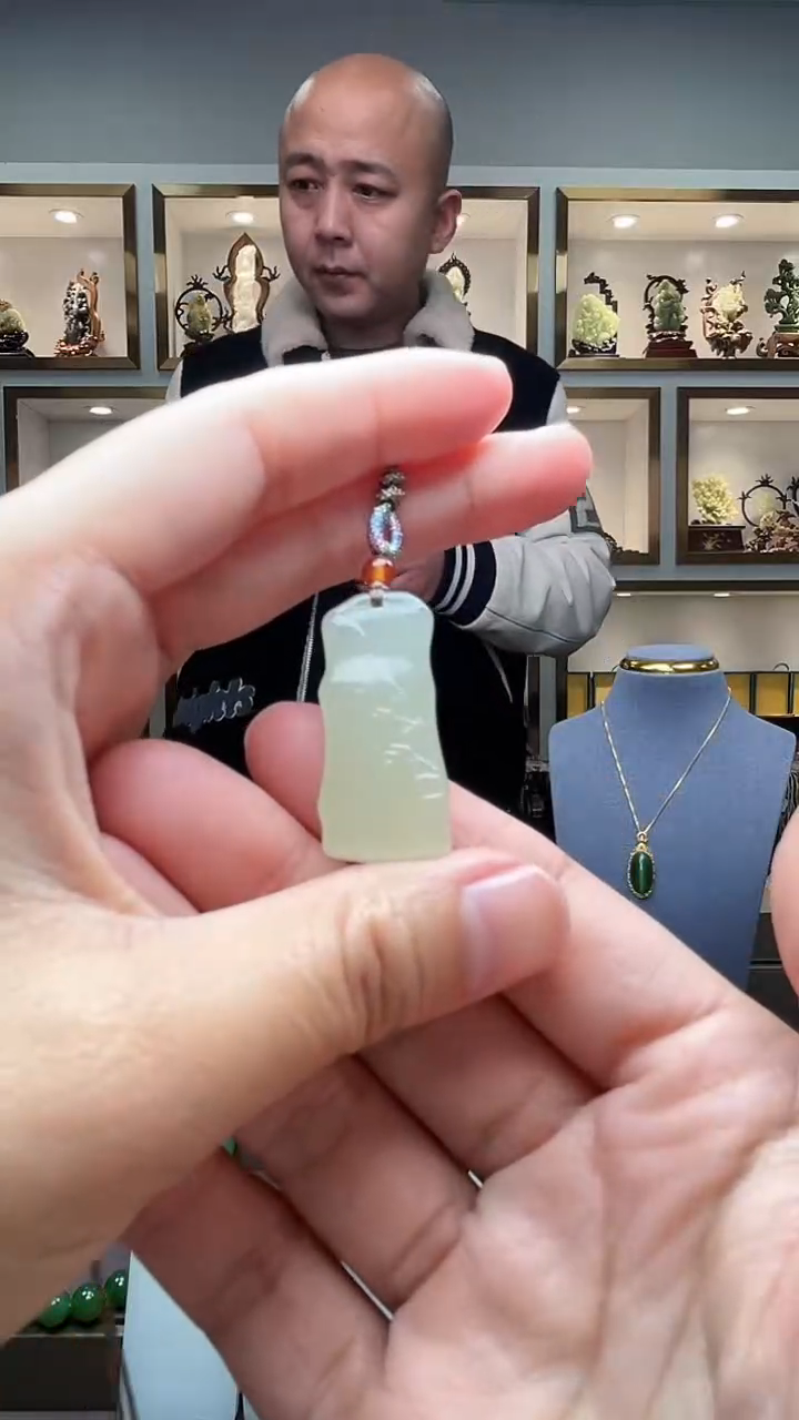 【闪购商品】和田玉颈饰未镶嵌1