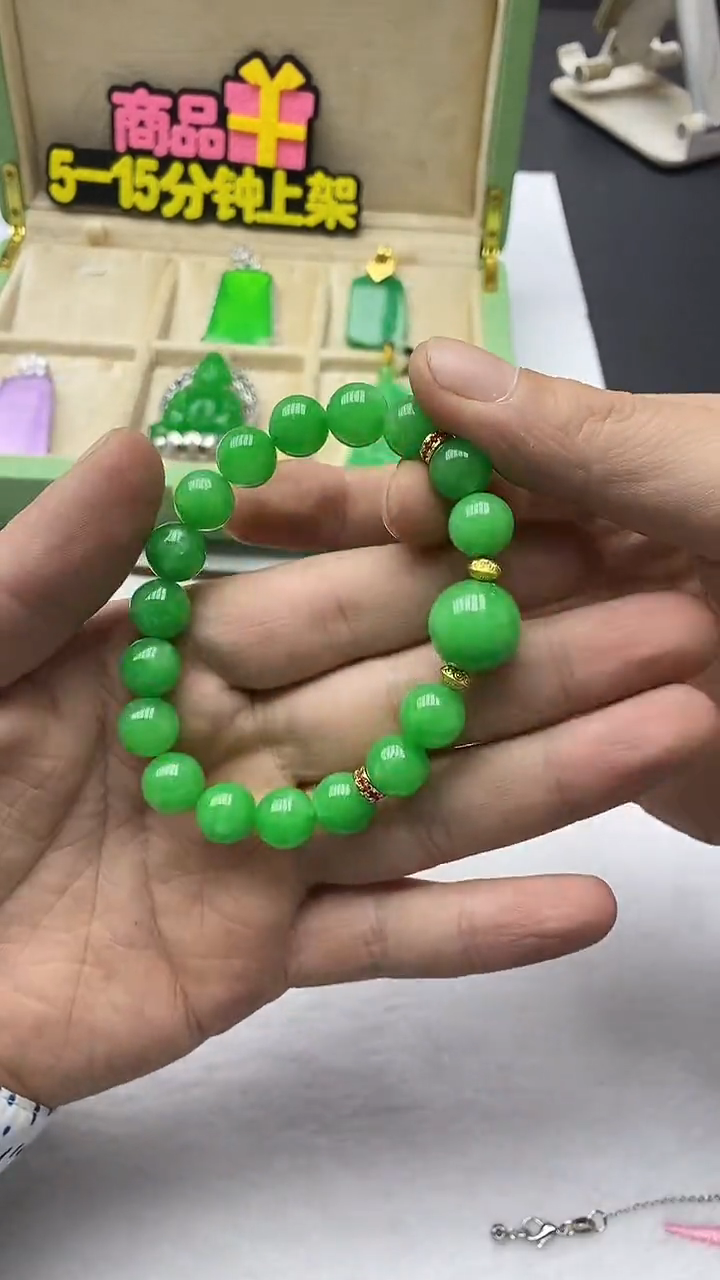 【闪购商品】翡翠颈饰合金10mm手串