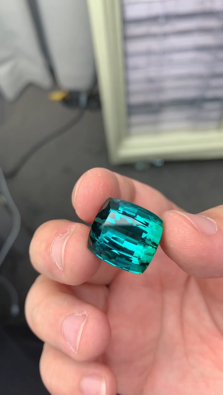 【闪购商品】碧玺裸石未镶嵌33CT 拉贡碧玺