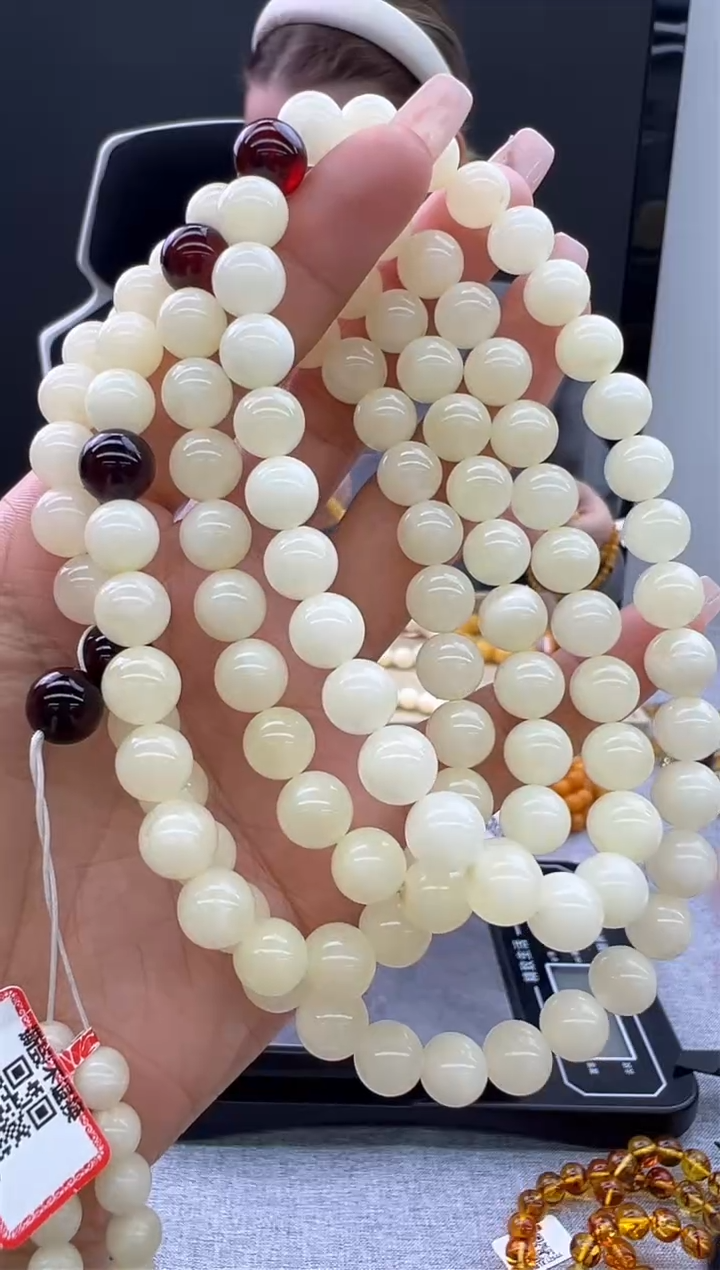 【闪购商品】琥珀颈饰未镶嵌39秒拍号