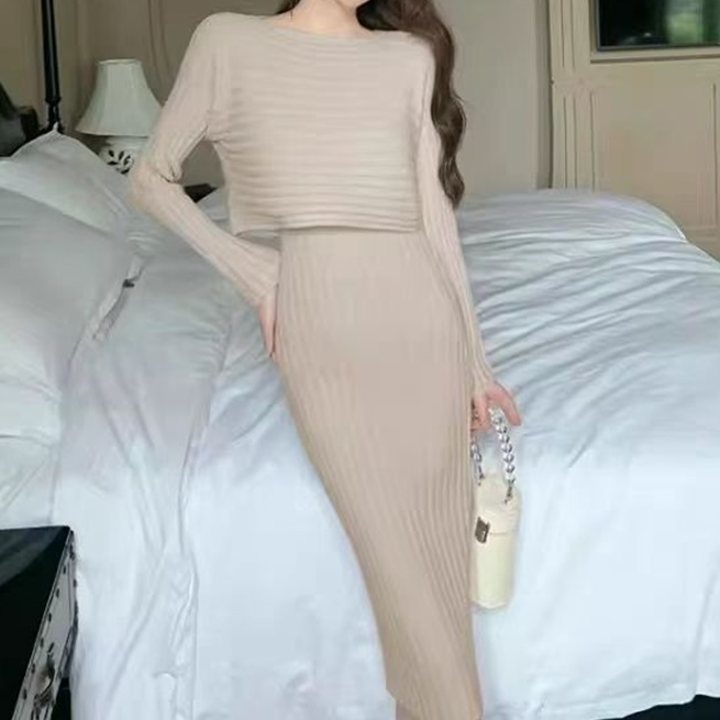 女士高级感百搭显瘦气质中长款针织套装裙C7900
