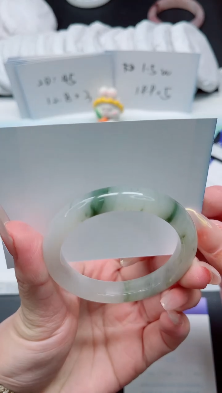 【闪购商品】石英质玉手镯未镶嵌583-52.2