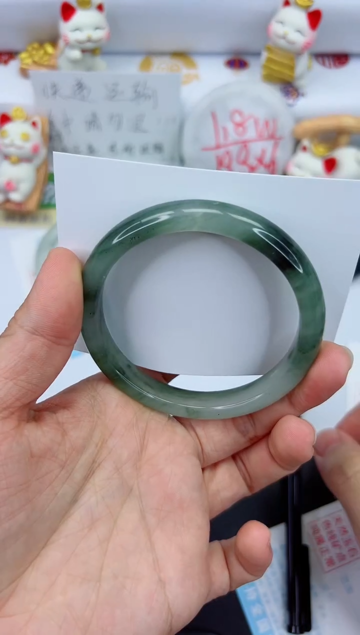 【闪购商品】石英质玉手镯未镶嵌270-62.8