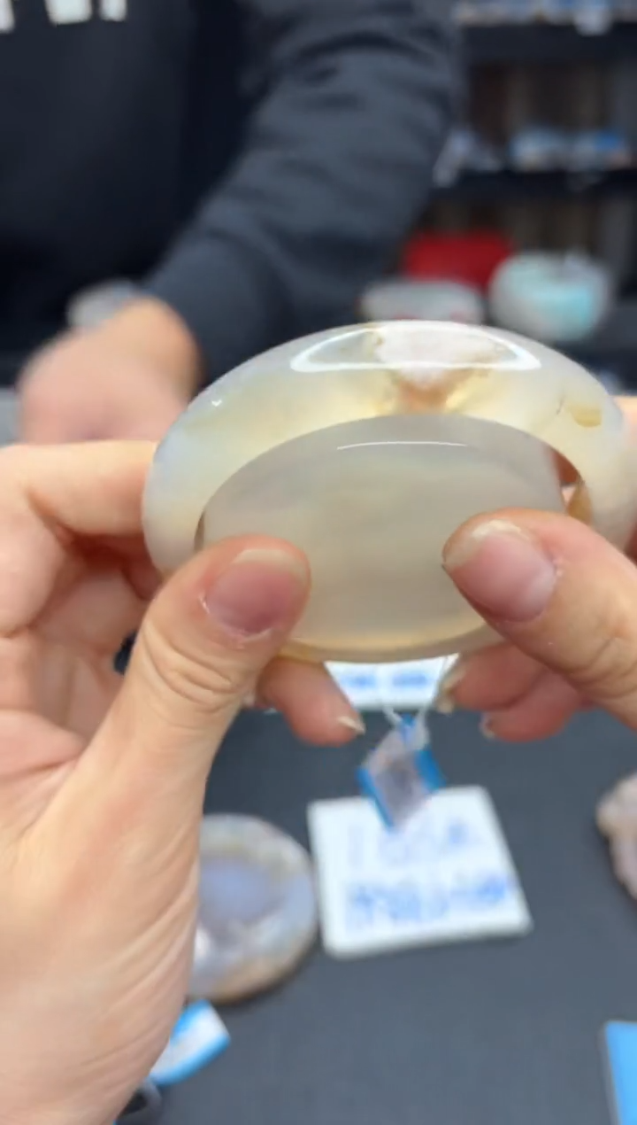 【闪购商品】石英质玉手镯未镶嵌2223（58圈赠送镯心）