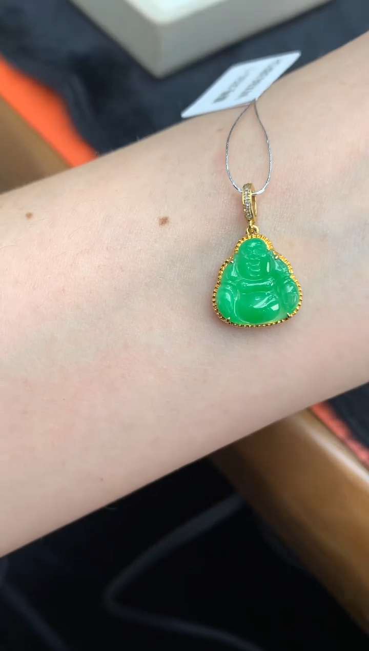 【闪购商品】翡翠颈饰18K金镶嵌佛公